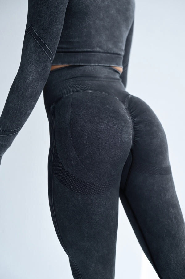 Seamless Two-Piece Set, Long Sleeve - Black